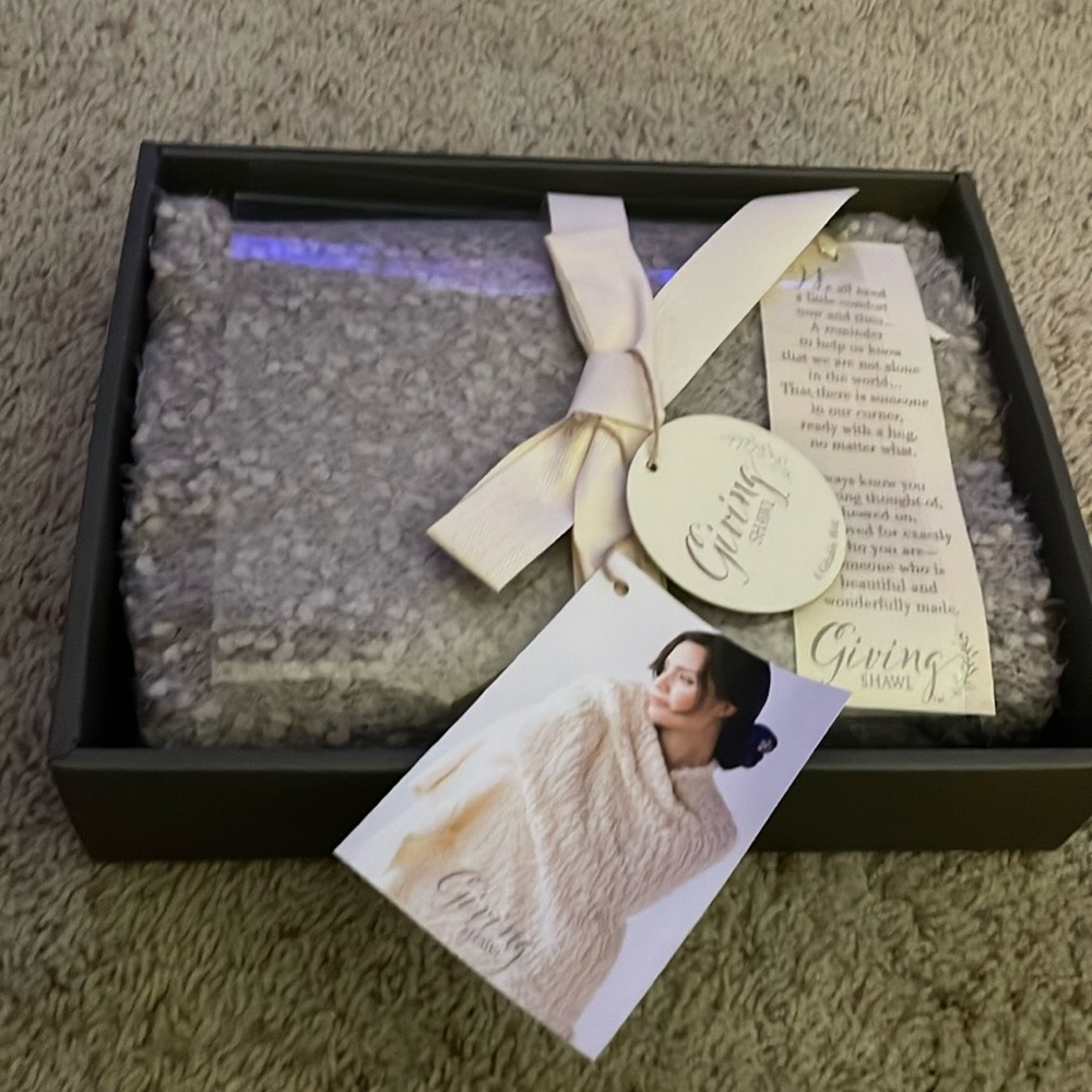 Giving Shawl NWT